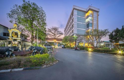 Nai Mueang Hotel | SHIN Hotel V-ONE Korat