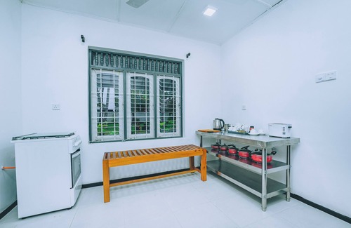 Kathaluwa House | Shinestar Villa Mirissa Sri Lanka – 3 Bedroom Retreat -Walk to Beach