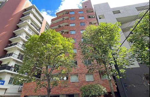 Yotsuya Apartment | Shinjuku Gyoen Central House