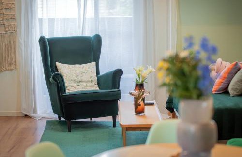 Okubo Apartment | Shinjuku 'The Wizard of Oz' Villa