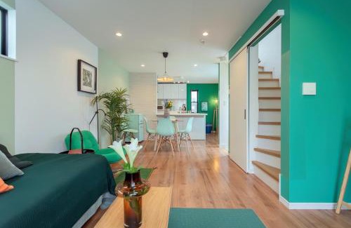 Okubo Apartment | Shinjuku 'The Wizard of Oz' Villa