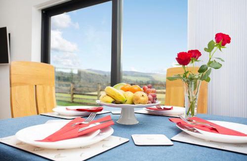 Eddleston House | Shiphorns luxury cabin with a hot tub