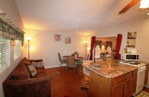 Negreet House | Shirley's Place .