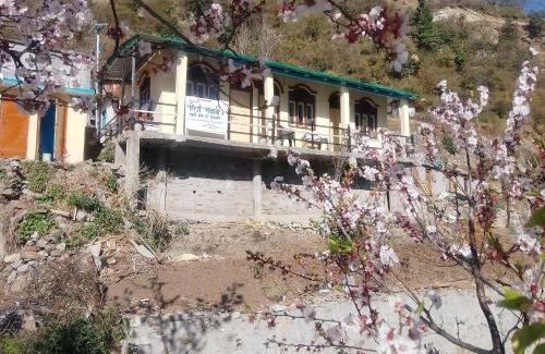 Gobind Dham House | Shiv Bhawani Pujari Homestay