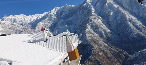 Brahmaur Apartment | Shiv Gaura homestay Bharmour