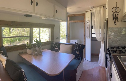 Kootenay Bay House | Shiva Hill Camper with Stunning Glacier Views