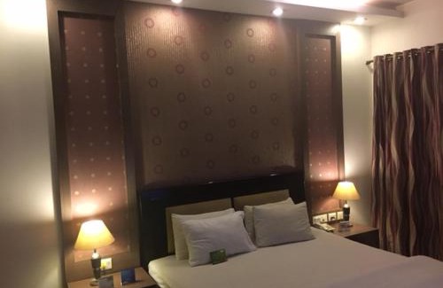 Shahjahanpur Resort | Shiva Oasis Resort
