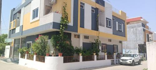 Bhawani Mandi Hotel | Shivaksh Rental Flats and Rooms- Best Hotel in Bhawani Mandi