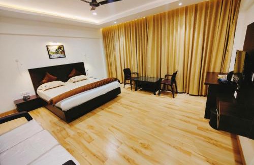 Jejuri Hotel | Shivanand Residency