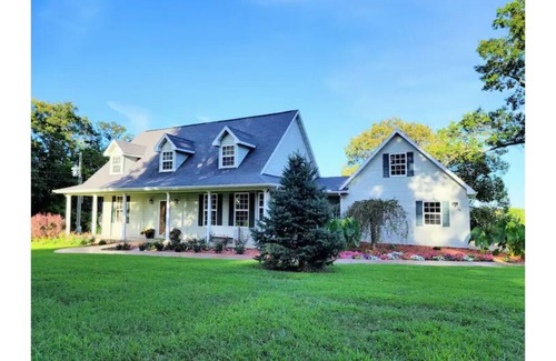 Powell House | Shoal Creek Retreat Farm Stay