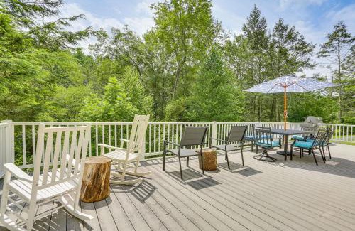 Shohola House | Shohola Creek On-Site Updated Getaway with Deck!