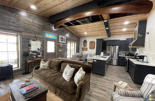 Cotter House | Shoofly Cotter: Cozy Cabin in the Trout Fishing Capital USA