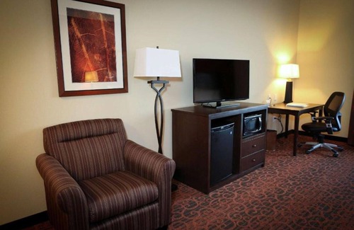 Union City House | Shop, dine, and explore in Union City