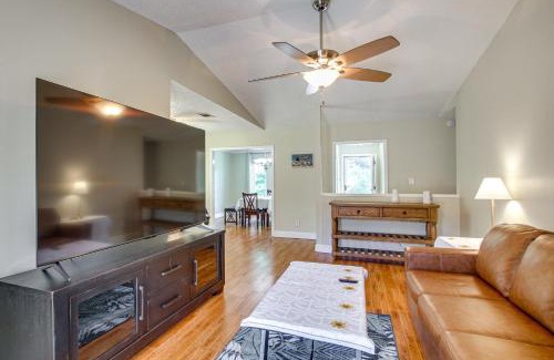 Northeast Pensacola House | Shop, Dine and Visit UWF Pensacola Home with Yard!