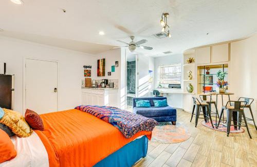 Avant Apartment | Shop, Golf and Hike Modern Scottsdale Studio!