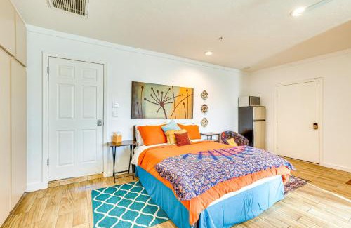 Avant Apartment | Shop, Golf and Hike Modern Scottsdale Studio!