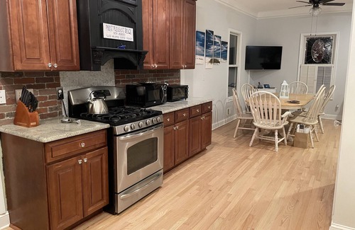 Point Pleasant Beach House | Shore Beats Work-ING! Beach:3 Minute Walk-6 Houses Summer Weekly Getaway Hot Tub