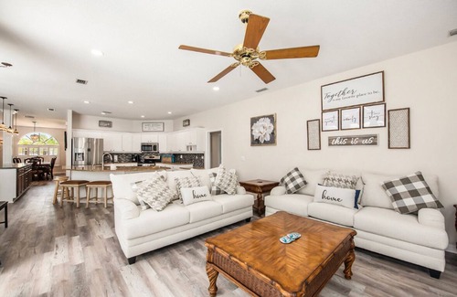 Oldsmar House | Shore Drive Sunshine