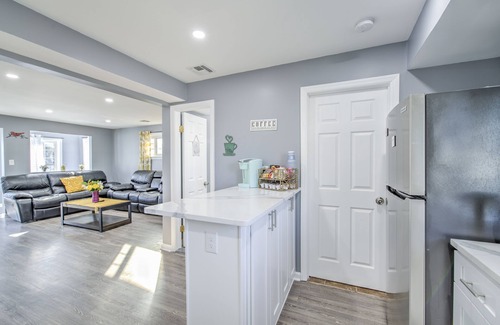 Keansburg House | Shore house Family Vacation Home, NJnPet Friendly, 5-min walk to the theme park!