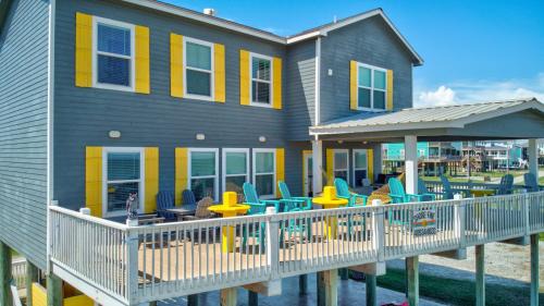 Crystal Beach House | Shore is Fine Beachfront, AwesomeViews