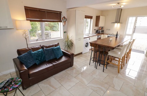 Portahack Cottage | SHORE ROAD, pet friendly, with a garden in Culdaff, County Donegal