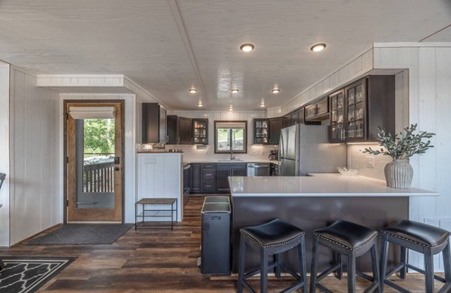 Wright City Ski Chalet | Shore Side by Innsbrook Vacations!