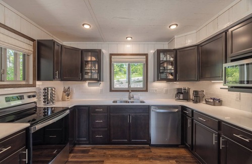 Wright City Ski Chalet | Shore Side by Innsbrook Vacations!