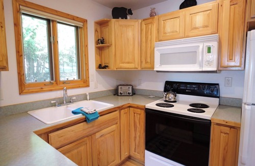 Drummond House | Shore Thing with Bunkhouse on Drummond Island