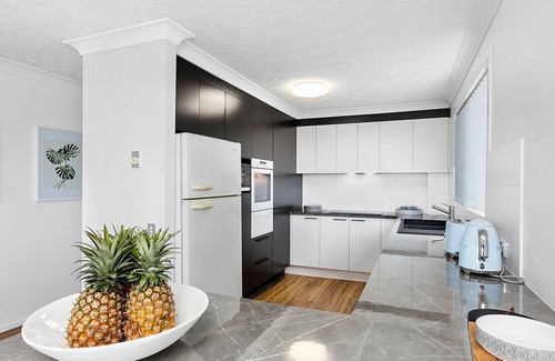Hastings Point Apartment | SHORELINE 6 WITH OCEAN VIEWS TO SEE THE WHALES
