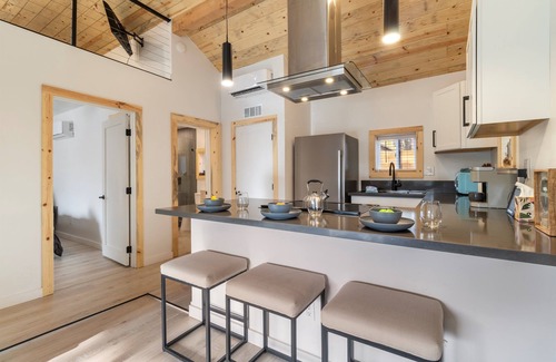 Pinetop-Lakeside Cottage | Shoreline Village Cabin 3