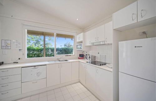 Elizabeth Beach Villa | Shores Beach & Lakeside Villas