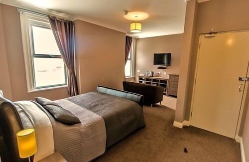Shanklin Bed & Breakfast | Shoreside Inn