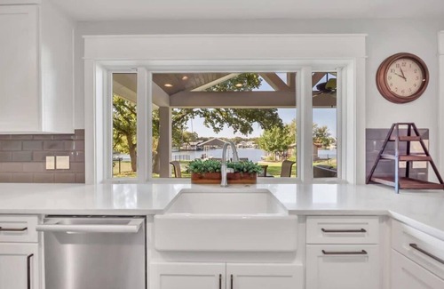 Granite Shoals House | Shorewood Manor- Open Water Lakefront w/Boat Dock
