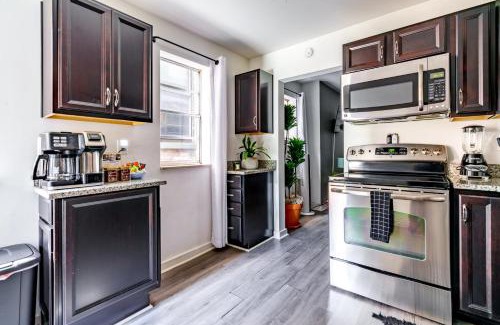 Victorian Village House | Short North Convention Private Parking Pet