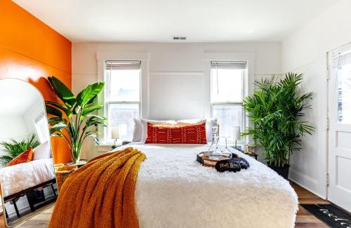 German Village House | Short North Convention Private Parking Pets!