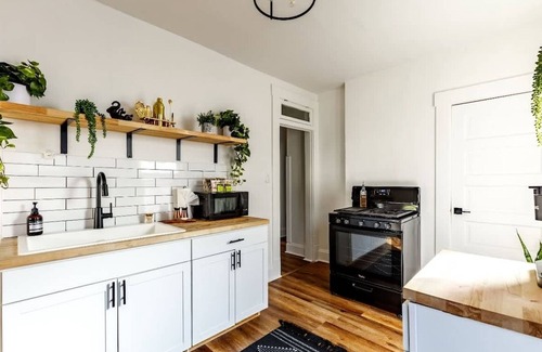 German Village House | Short North Convention Pets Parking Free