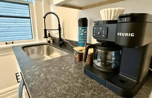 Victorian Village House | Short North Convention King Bed Free Parking