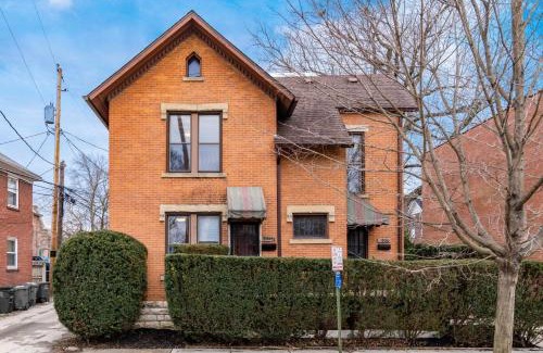 University District House | Short north- STEPS to High St -Private Parking-OSU