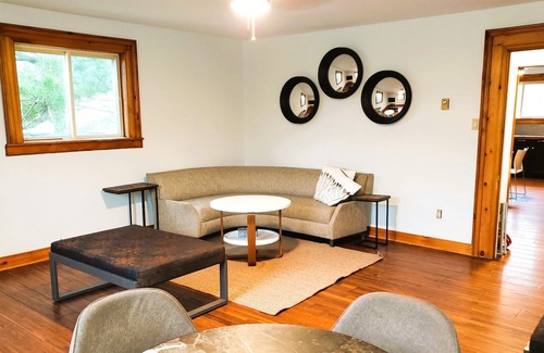 Norland Apartment | Short Term Rental-Catch n' Relax - Apt 2 in Kawartha Lakes