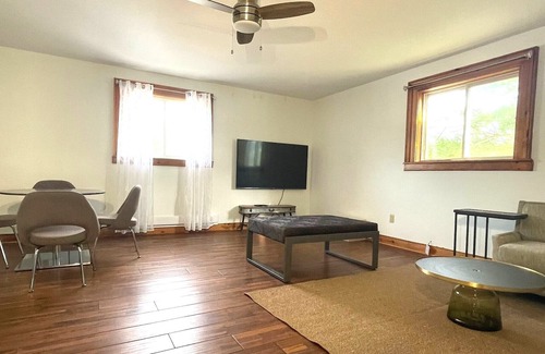 Norland Apartment | Short Term Rental-Catch n' Relax - Apt 2 in Kawartha Lakes