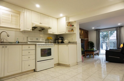 York University Heights House | Short Term Rental near York University (Keel & Finch ave)