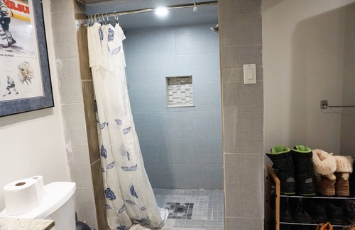 York University Heights House | Short Term Rental near York University (Keel & Finch ave)