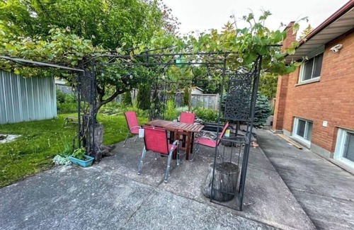 Niagara Falls Apartment | Short Walk to the Falls,SuperLargeApt,Free parking
