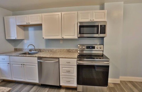 Oneonta Apartment | Shortstop Apt 1 - All Star Baseball Rentals