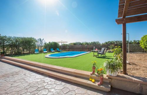 Algaida Villa | Shostalet
