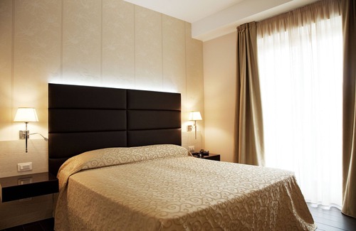 San Giovanni Teatino Hotel | SHotel