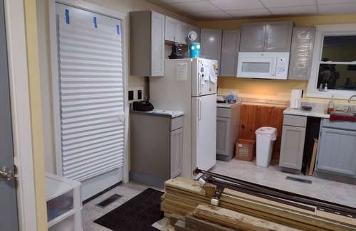 Little City House | Showpiece 1 BR Apt, Nice Kit, Laun, LR, Office. Brand new everything. A WOW!