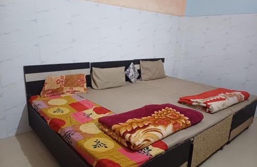 Vrindavan House | Shre Ladli nikunj dham