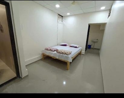 Pandharpur Hotel | Shree Radhesh Bhakt Niwas