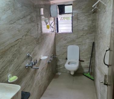 Pardi Apartment | Shree Shyam Homestay